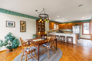64 Howard Hill Wayne