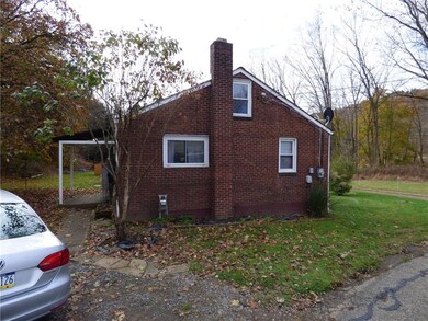 7 Maple St, Ambridge, PA 15003 - photo 4