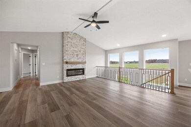 3660 Mclain Way, Hiawatha, IA 52233 - photo 4