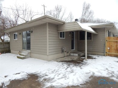 2416 Paradise Ave, Toledo, OH 43613 - photo 3