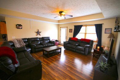 Home for Sale in Mountian Home, AR8