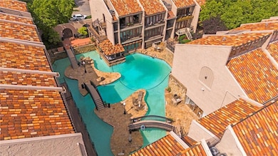 1111 W 46 St unit 44, Kansas City, MO 64112 - photo 4