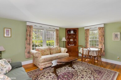 02_14LoraLane_1_LivingRoom_MLSuse_1500x1