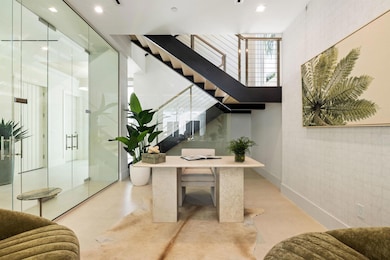 812 Palm Trail, Delray Beach, FL 33483 - photo 5