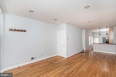 304 E Fort Ave, Baltimore, MD 21230 - photo 4