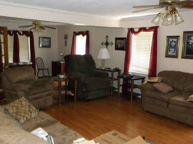 2124 Highway 51 N, McComb, MS 39648 - photo 7