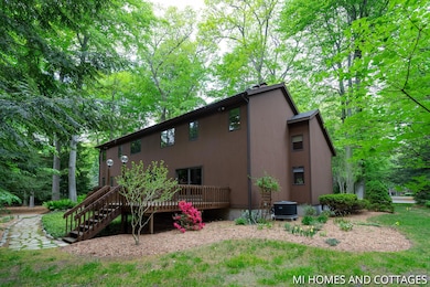 10-web-or-mls-1220-oakhampton-rd