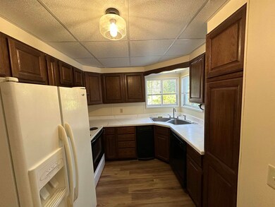 567 Cheshire St, Berlin, NH 03570 - photo 5