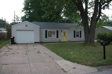 7203 N Pine St, Davenport, IA 52806 - photo 2
