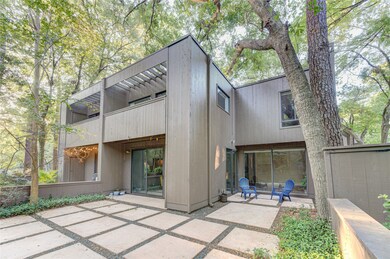 287 Litchfield Ln, Houston, TX 77024 - photo 2