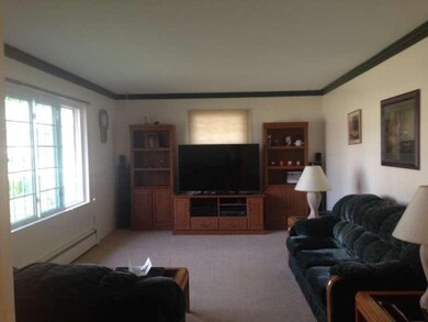 living room b-800