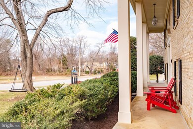 8801 Linton Ln, Alexandria, VA 22308 - photo 3