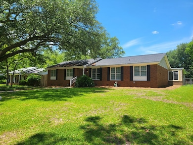 2011 Acker Dr, Albany, GA 31707 - photo 2