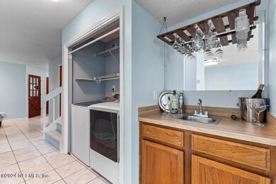 WET BAR FOR ENTERTAINING