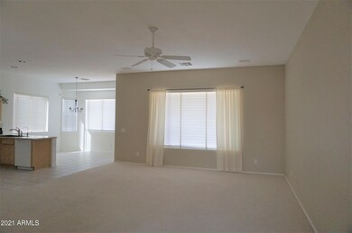 Great area to the kitchen