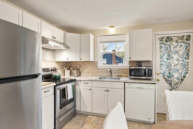 707 East St, Brockton, MA 02302 - photo 5