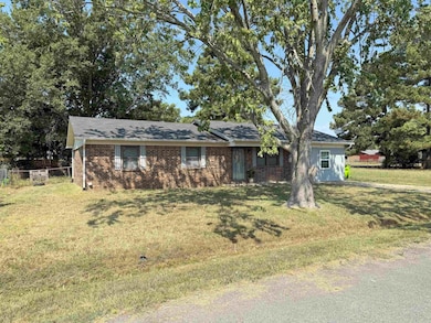 1218 Fairview St, Lonoke, AR 72086 - photo 3