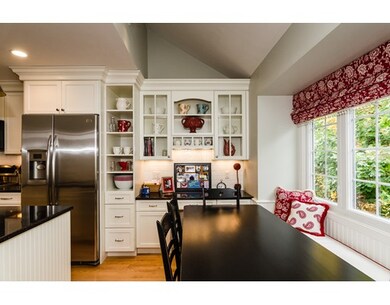 39 Bishops Forest Dr unit 39, Waltham, MA 02452 - photo 5