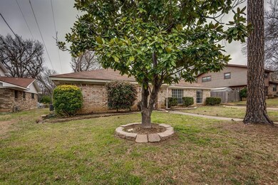 920 Wade Dr, Bedford, TX 76022 - photo 3