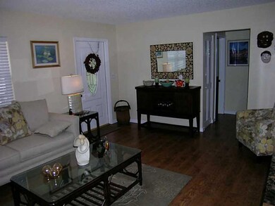 7611 NW 71st Ave, Tamarac, FL 33321 - photo 4