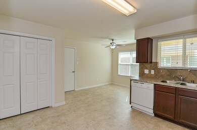 13511 Ridge Maple St, Houston, TX 77038 - photo 7