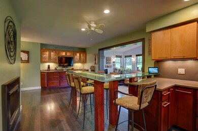 5607 Rolene Ct, Fitchburg, WI 53575 - photo 3