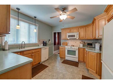 18 Homestead Ave, North Smithfield, RI 02896 - photo 5