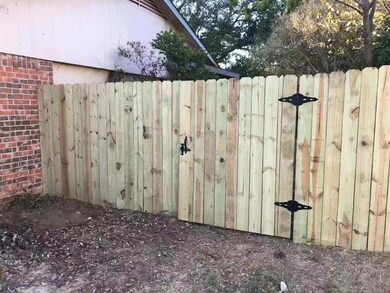 1209 Shady Ln, Bedford, TX 76021 - photo 3