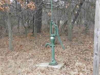 54915 Pear Rd, South Bend, IN 46628 - photo 7