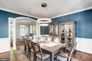 5421 Chandley Farm Ct, Centreville, VA 20120 - photo 7