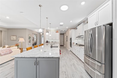 So much Storage in this Kitchen!