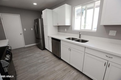 Salem kitchen counter