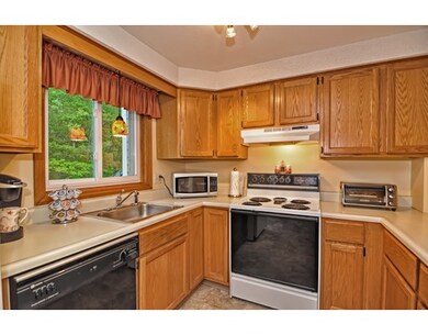 489 Elsbree St unit 8, Fall River, MA 02720 - photo 4