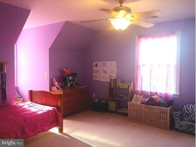 7165 Cornfield Ln, Rhoadesville, VA 22542 - photo 5