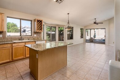 6426 W Prickly Pear Trl - MLS09-9