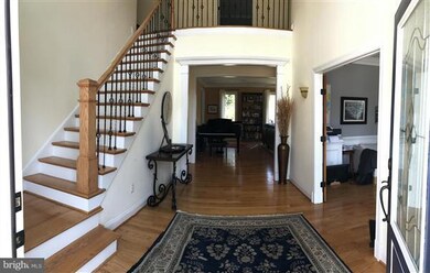 322 Grove Ave, Falls Church, VA 22046 - photo 2