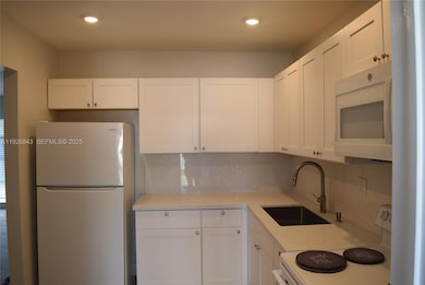 19391 SW 103rd Ct unit 19393, Cutler Bay, FL 33157 - photo 6