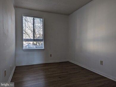 2220 Castle Rock Square unit 12C, Reston, VA 20191 - photo 3
