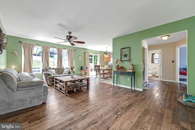 317 Winding Way, Womelsdorf, PA 19567 - photo 2