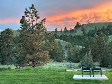 Awe inspiring Sunsets and Sunrises from the front