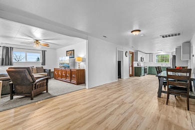 14145 Agate Rd, Eagle Point, OR 97524 - photo 6