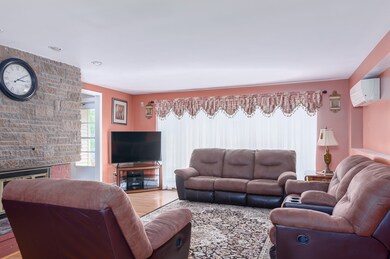 20 Pleasant St, Paxton, MA 01612 - photo 6