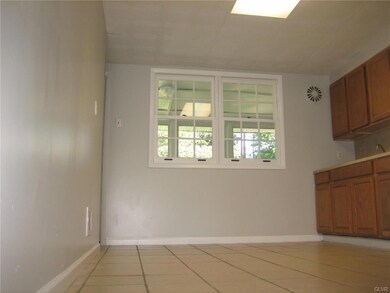 1572 Valley Rd, Bethlehem, PA 18018 - photo 7