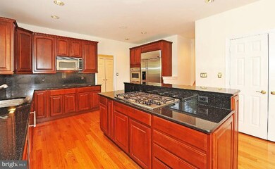 1912 Prices Ln, Alexandria, VA 22308 - photo 4