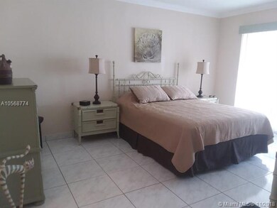215 SE 3rd St unit 104A, Hallandale Beach, FL 33009 - photo 5
