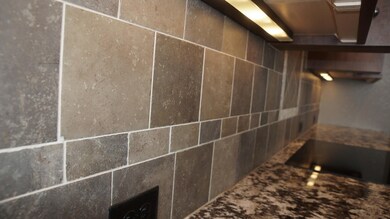 Kitchen backsplash