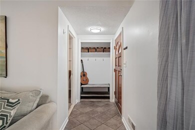 7616 Mohawk Dr, Prairie Village, KS 66208 - photo 4