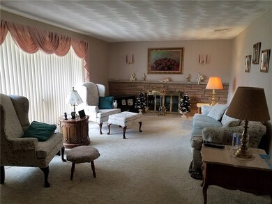 76 Park Forest Rd, Cranston, RI 02920 - photo 2