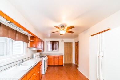 4923 W 28th Place, Cicero, IL 60804 - photo 3