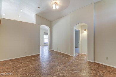 438 W Nopal Ave-8
